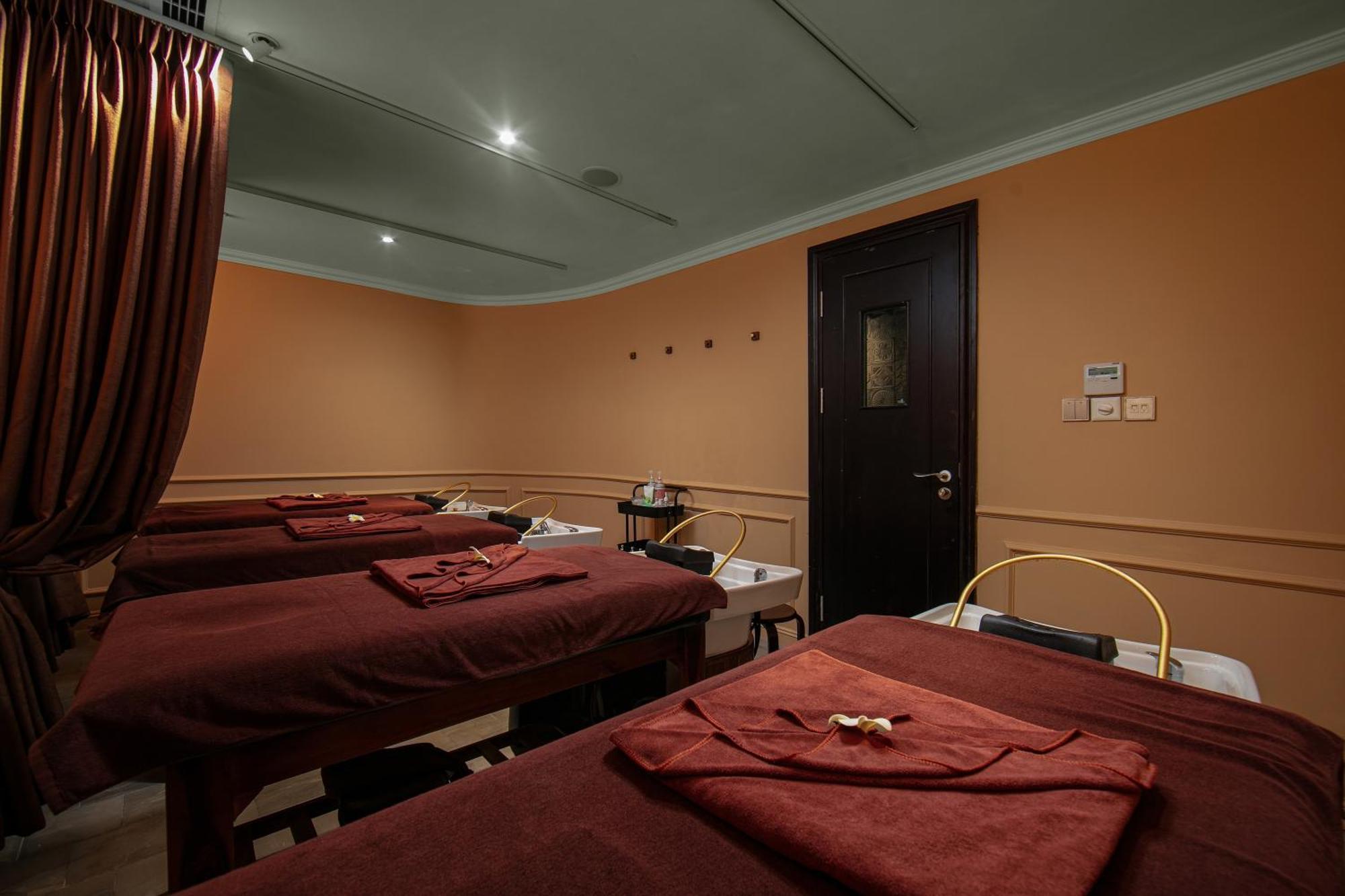 Leah Silk Hotel Hanoi
