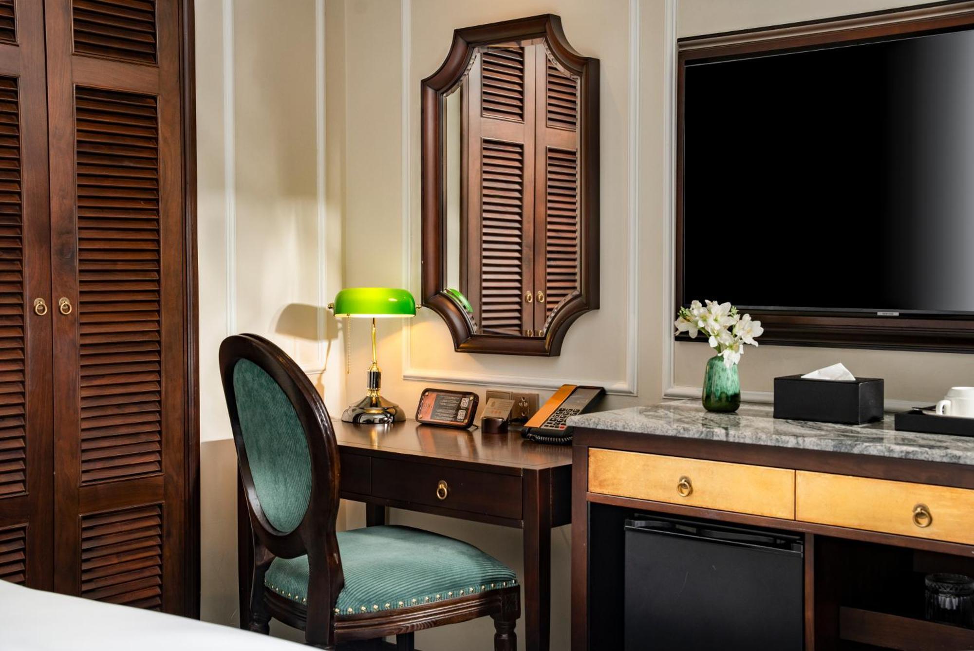 Leah Silk 5* Hanoi